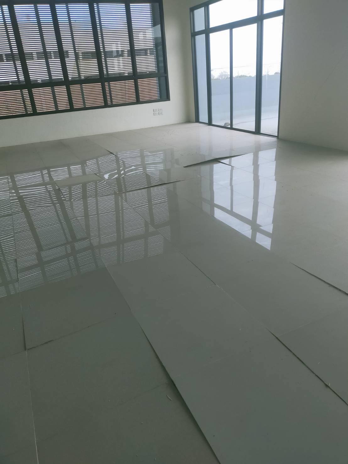 Tile Repair Koh Samui | Fixing Buckling & Popping Tiles Expertly