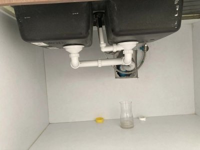 บริการแก้ปัญหาน้ำรั่วซึมจากท่อน้ำทิ้งซิงค์ล้างจาน เกาะสมุย - รูปที่ 1