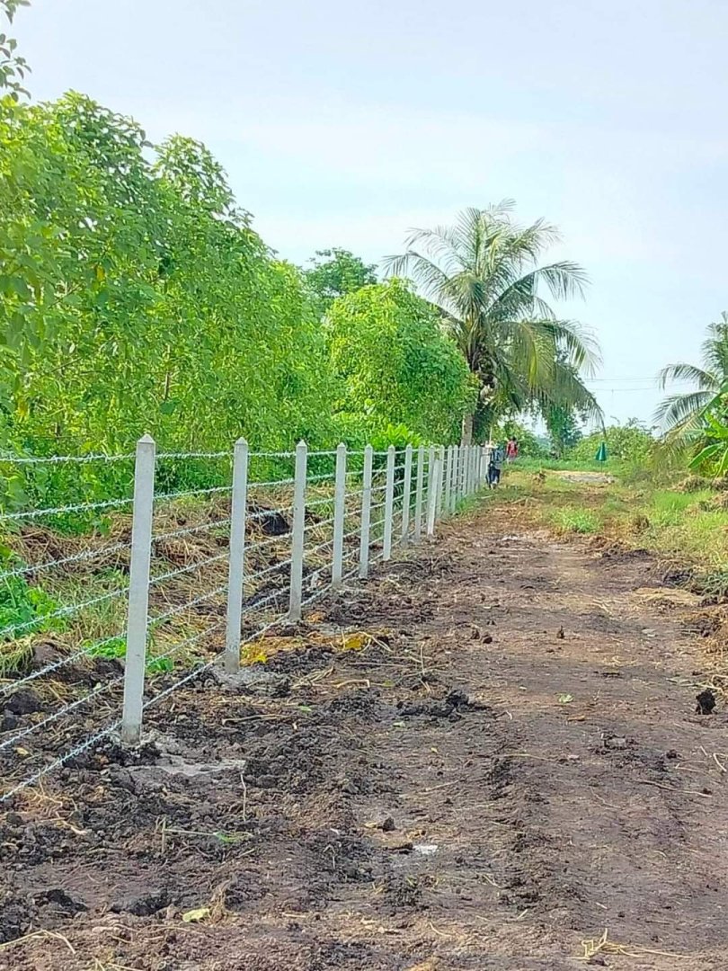 โครงการติดตั้งรั้วลวดหนามเพื่อแบ่งเขตที่ดิน หน้าทอน-เจ้จัน เกาะสมุย