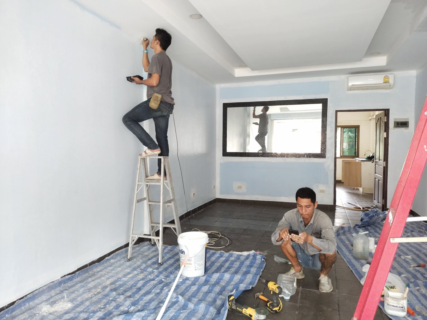 งานทาสีภายใน Samuivisarun ใกล้ รพ.กรุงเทพเกาะสมุย